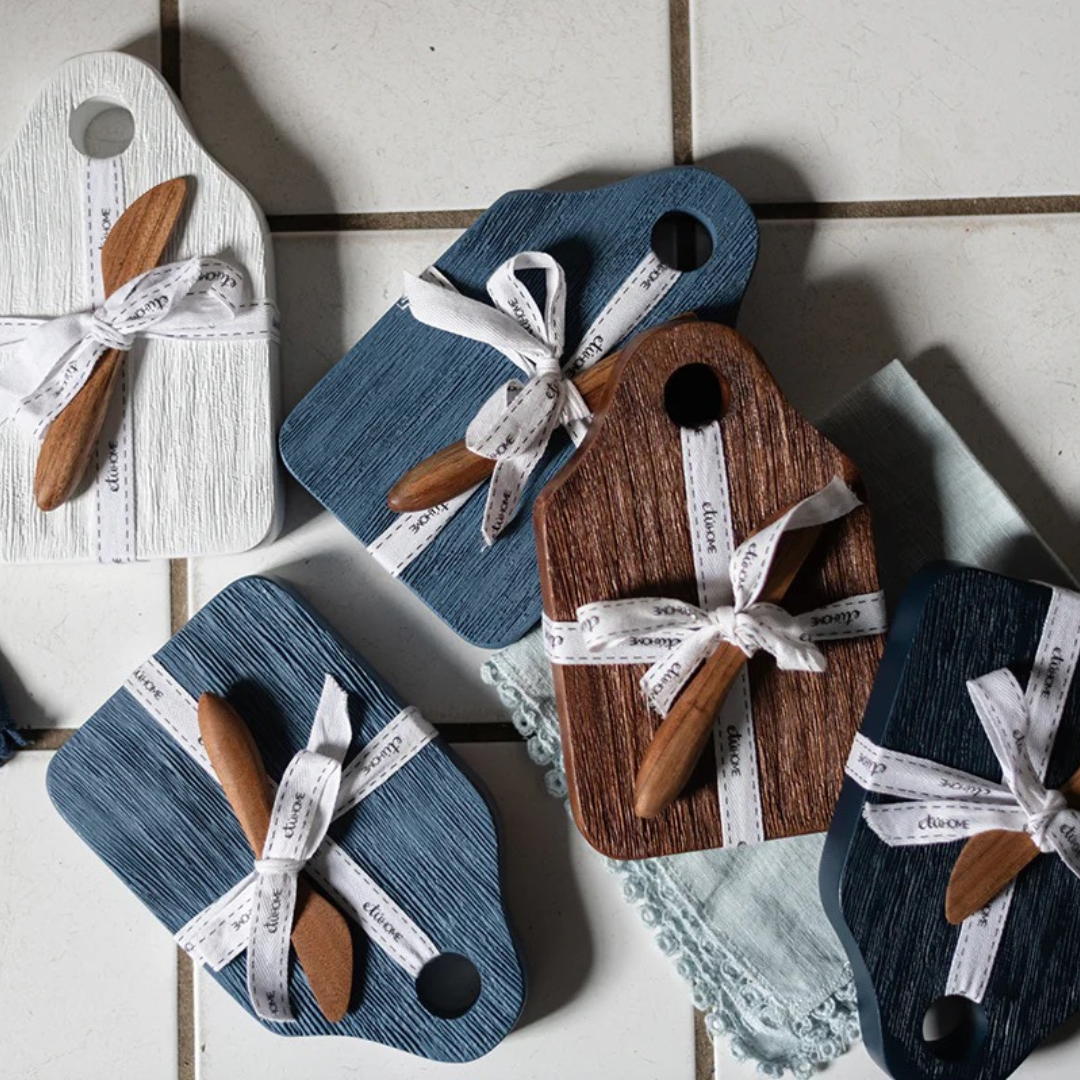 Dutch Cheese Board with Spreader, Small, Spruce Green